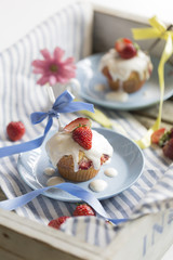 いちごのマフィン