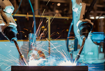 Test run robot welding

