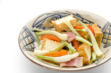 島らっきょうと厚揚げの炒め物