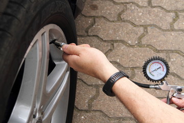 Luftdruckmesser