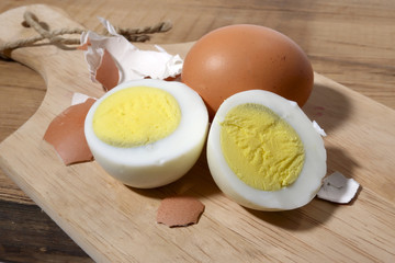 uovo di gallina sodo