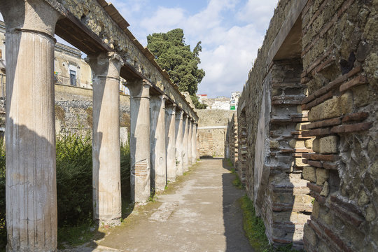 Columns inside Herculaneum