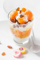 Dessert fruit yogurt Fresh fruit tangerine raisins