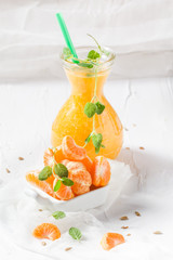 The juice mandarins bowl fruit mint leaves
