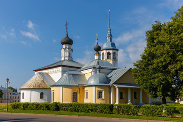 Fototapeta na wymiar Kazan and Resurrection churches in the center of Suzdal