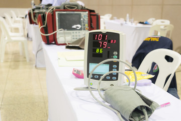 Blood pressure meter Pulse gauge Medical treatment