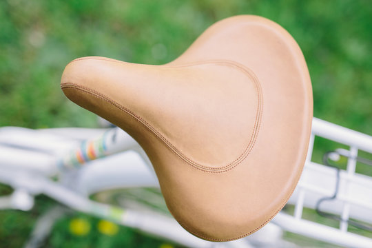 รูปภาพFahrradsattel – เลือกดูภาพถ่ายสต็อก เวกเตอร์ และวิดีโอ274 | Adobe ...