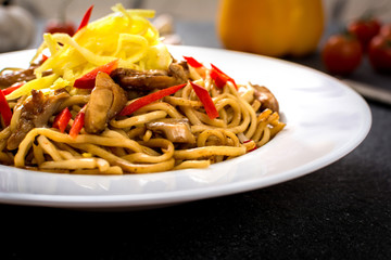 Noodles with chicken
