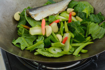Kale  garlic  chili and fish