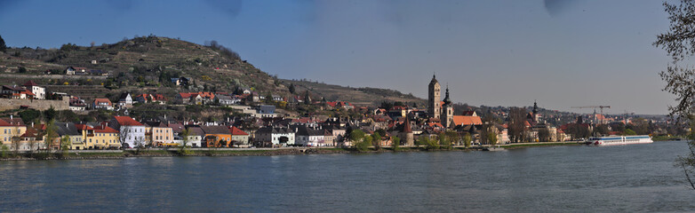 Fototapeta na wymiar Panorama Krems an der Donau