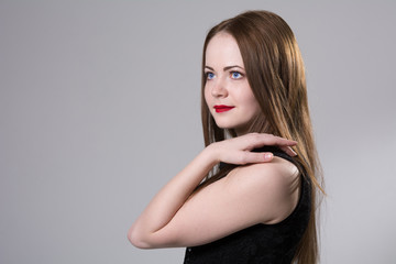 Naklejka premium Close-up portrait of a beautiful woman