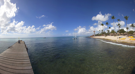 Fototapeta na wymiar Panorama of Paradise Beach