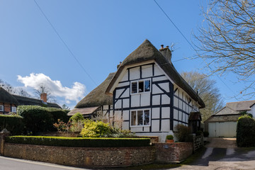 Fototapeta na wymiar View of a Thatched cottage in Micheldever Hampshire