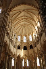 Fototapeta premium Choeur de la basilique de Vézelay en Bourgogne, France