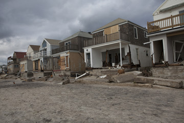 Fototapeta na wymiar NEW YORK - October 31:Destroyed homes in Far Rockaway after Hurricane Sandy October 29, 2012 in New York City, NY