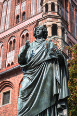 Fototapeta na wymiar Nicolaus Copernicus statue in Torun, Poland