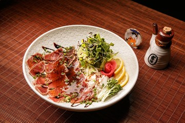 tuna Tadakki, 연어타바끼