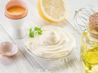 Natural mayonnaise ingredients and the sauce itself.