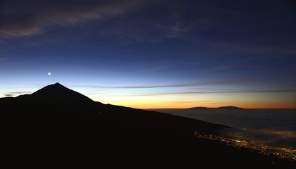 teide volcano and stars