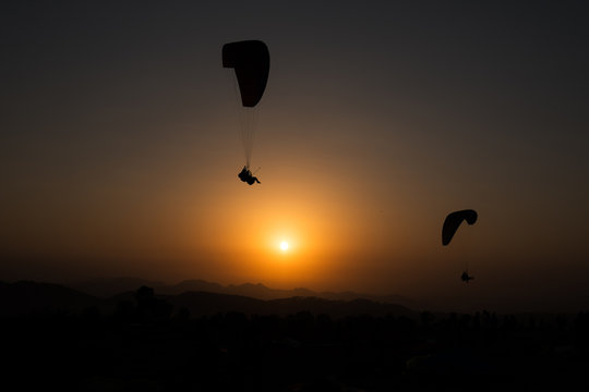 Paragliding at Bir
