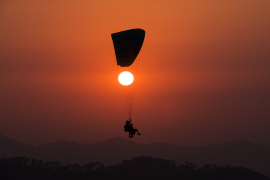 Paragliding at Bir
