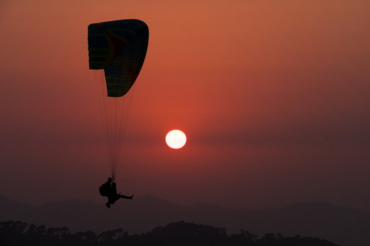 Paragliding at Bir
