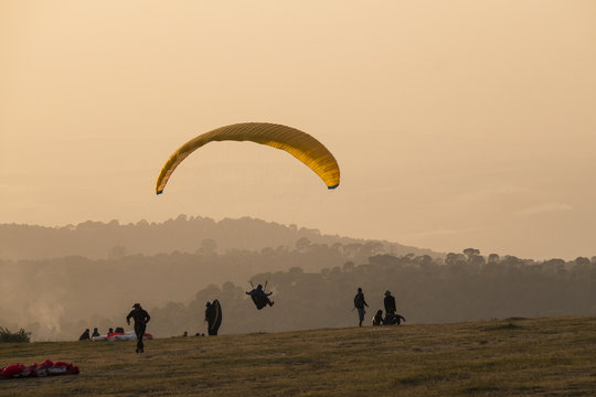 Paragliding at Bir
