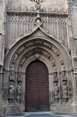 Detalle de la puerta de Los Apóstoles de la catedral de Murcia