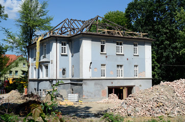 Fototapeta na wymiar House in reconstruction