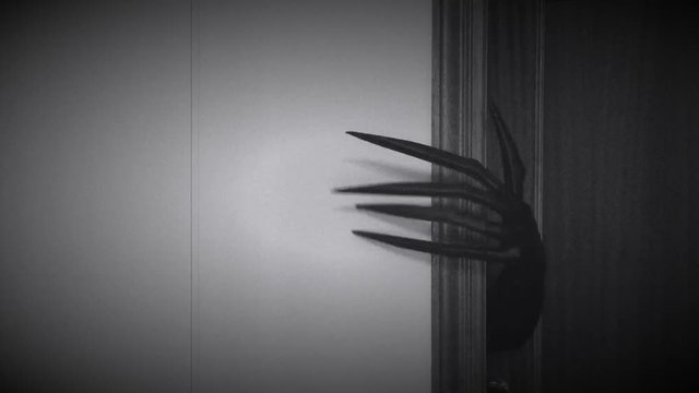 miedo tras la puerta