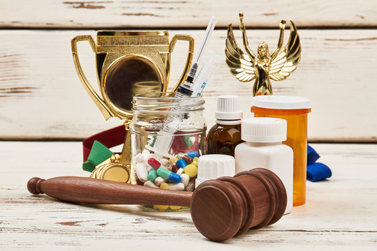 Medicines, awards and hammer. Doping in sport and law.