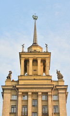 Fototapeta na wymiar High-rise building in the neoclassical style in St.Petersburg.