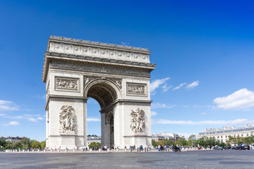 Fototapeta na wymiar PARIS, FRANCE - August 28, 2016 : Arc de triomphe in Paris, one of the most famous monuments. August 28, 2016, Paris, France.