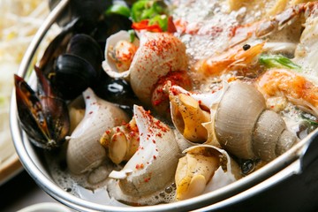 Korean-style sea snail cuisine recipe