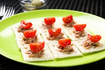 tuna canape with tamato, 카나페