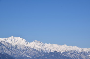 Fototapeta na wymiar 池田町から見た白馬連峰