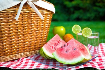 Picnic.