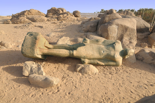 Tombos  -  an archaeological site in northern Sudan  with granite quarry and abandoned statue to the Pharaoh Taharqa
