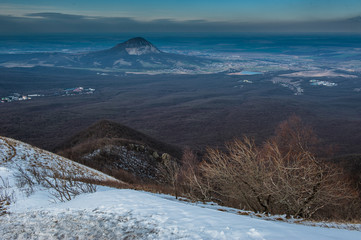 Obraz premium Mountain Beshtau at spring in Pyatigorsk, Russia.