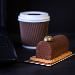 chocolate cake, tiramisu cake