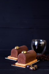 chocolate cake, tiramisu cake