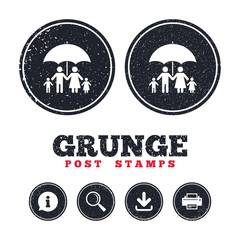 Complete family insurance icon. Umbrella symbol.