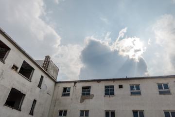 Fabrikgebäude abreissen