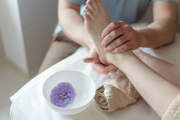 foot massage salt scrub