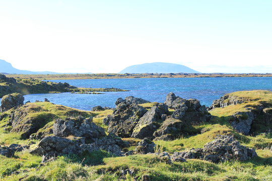 ミーヴァトン湖