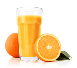 Orange juice and slices