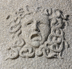 stone face3