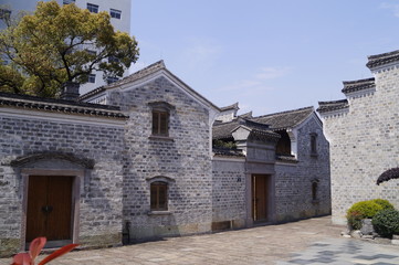 Fototapeta premium Gebäude im Rihu-Viertel (Altstadtviertel, Ningbo, China)