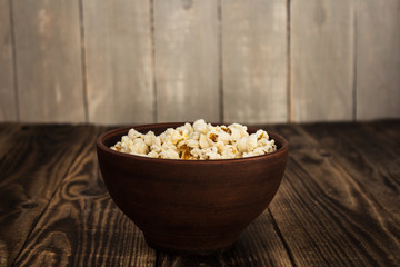 popcorn in the bowl