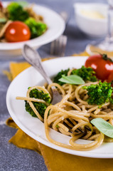 Wholegrain pasta with vegetables